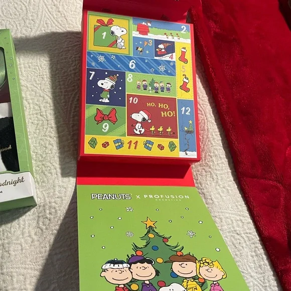 Profusion Cosmetics Peanuts Gift Set with Green and Red Accents - Picture 3 of 8